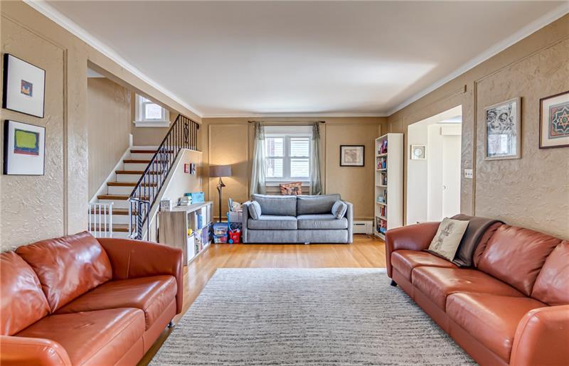 5863 Phillips Avenue Pittsburgh, PA 15217 - Photo 6 of 24