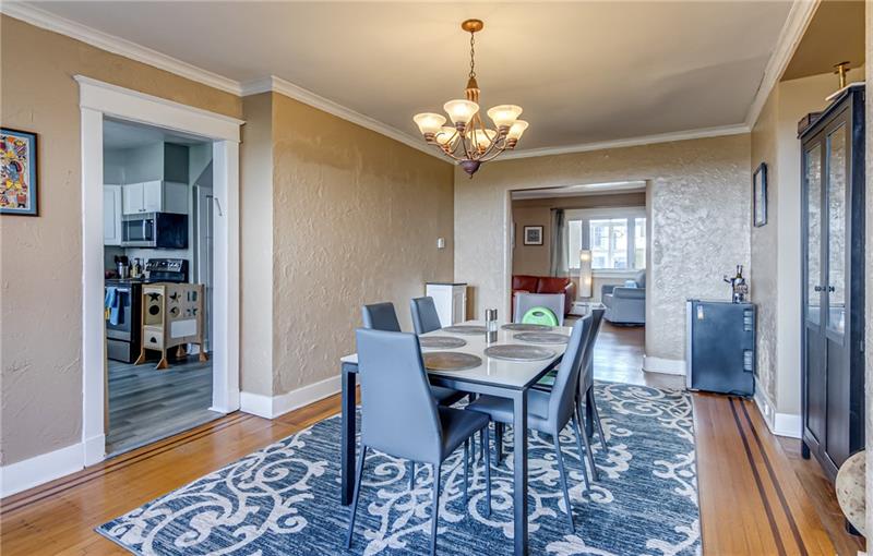 5863 Phillips Avenue Pittsburgh, PA 15217 - Photo 7 of 24