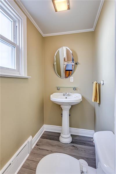 5863 Phillips Avenue Pittsburgh, PA 15217 - Photo 8 of 24