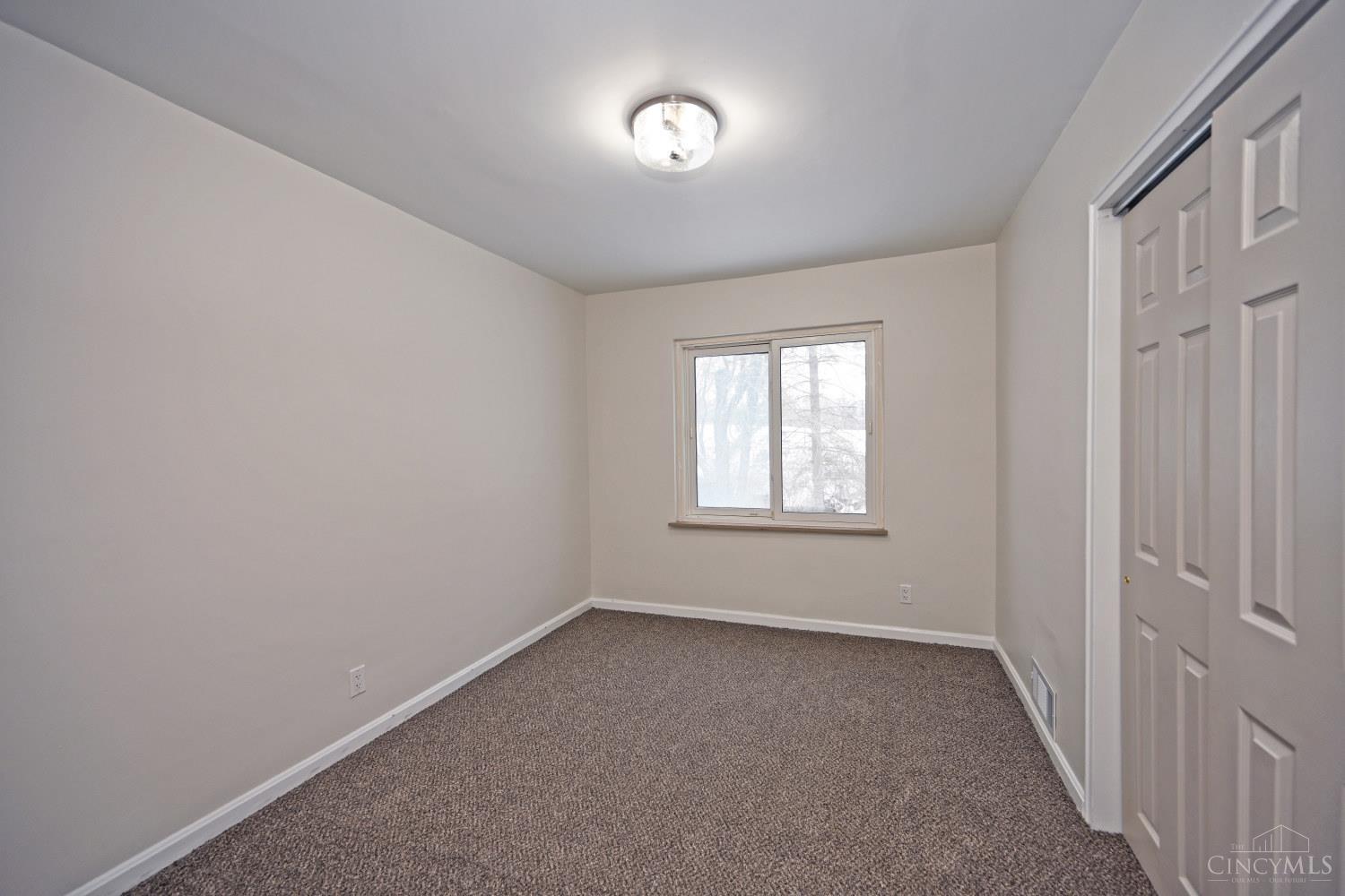 5017 Zion Road Cleves, OH 45002 - Photo 20 of 39