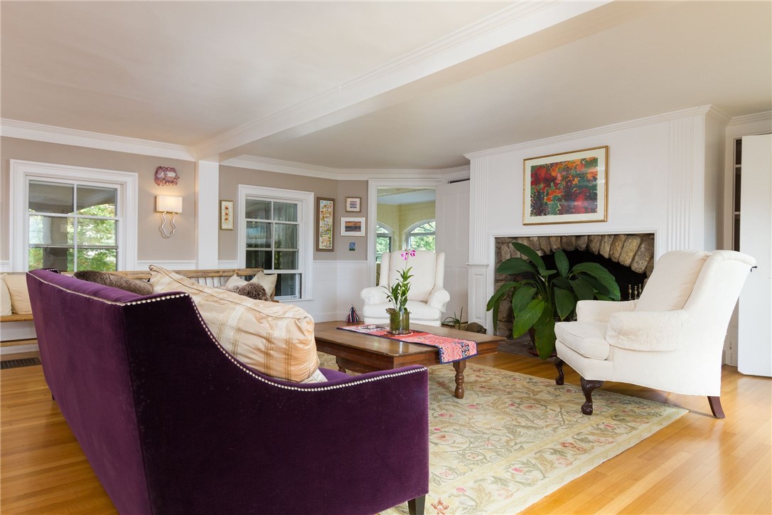 534 Post Road South Kingstown, RI 02879 - Photo 5 of 39