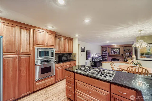 $1,900,000 | 6216 151st Avenue Southeast, Bellevue, WA 98006