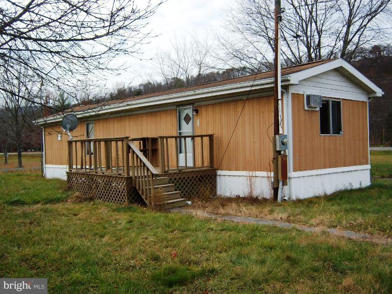 10800 Valley Road Berkeley Springs, WV 25411 - Photo 2 of 14 Exterior (Front)