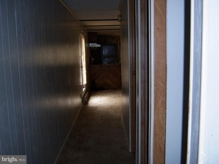 10800 Valley Road Berkeley Springs, WV 25411 - Photo 5 of 14 Interior (General)