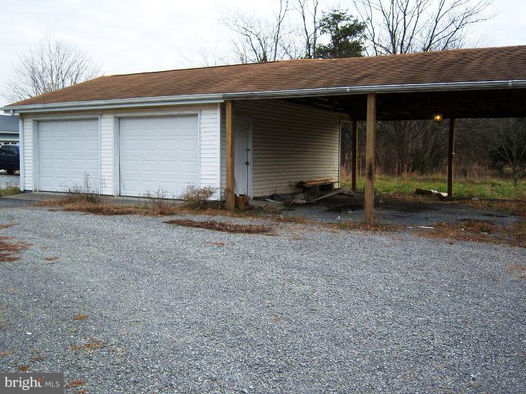 10800 Valley Road Berkeley Springs, WV 25411 - Photo 7 of 14 Garage _ Car Port