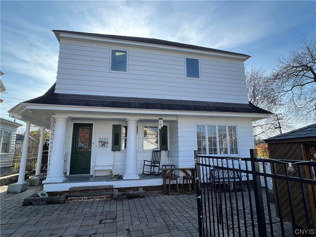 100 Hampton Road Syracuse, NY 13203 - Photo 3 of 46 100 Hampton Back of house