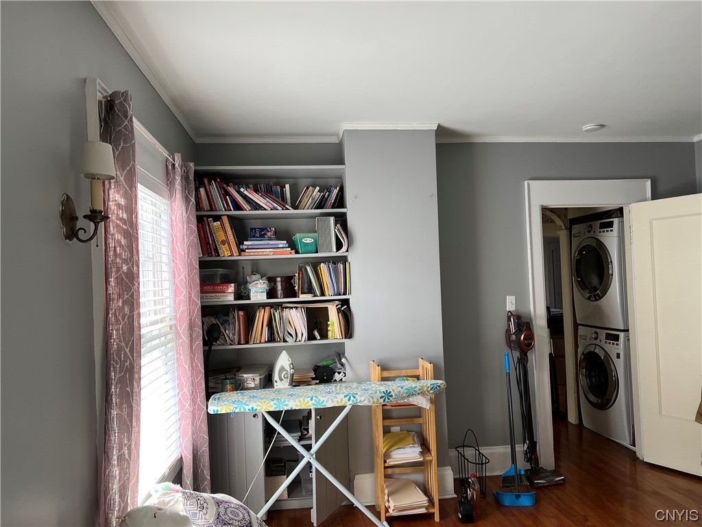 100 Hampton Road Syracuse, NY 13203 - Photo 40 of 46 Bedroom #4 view of second floor laundry