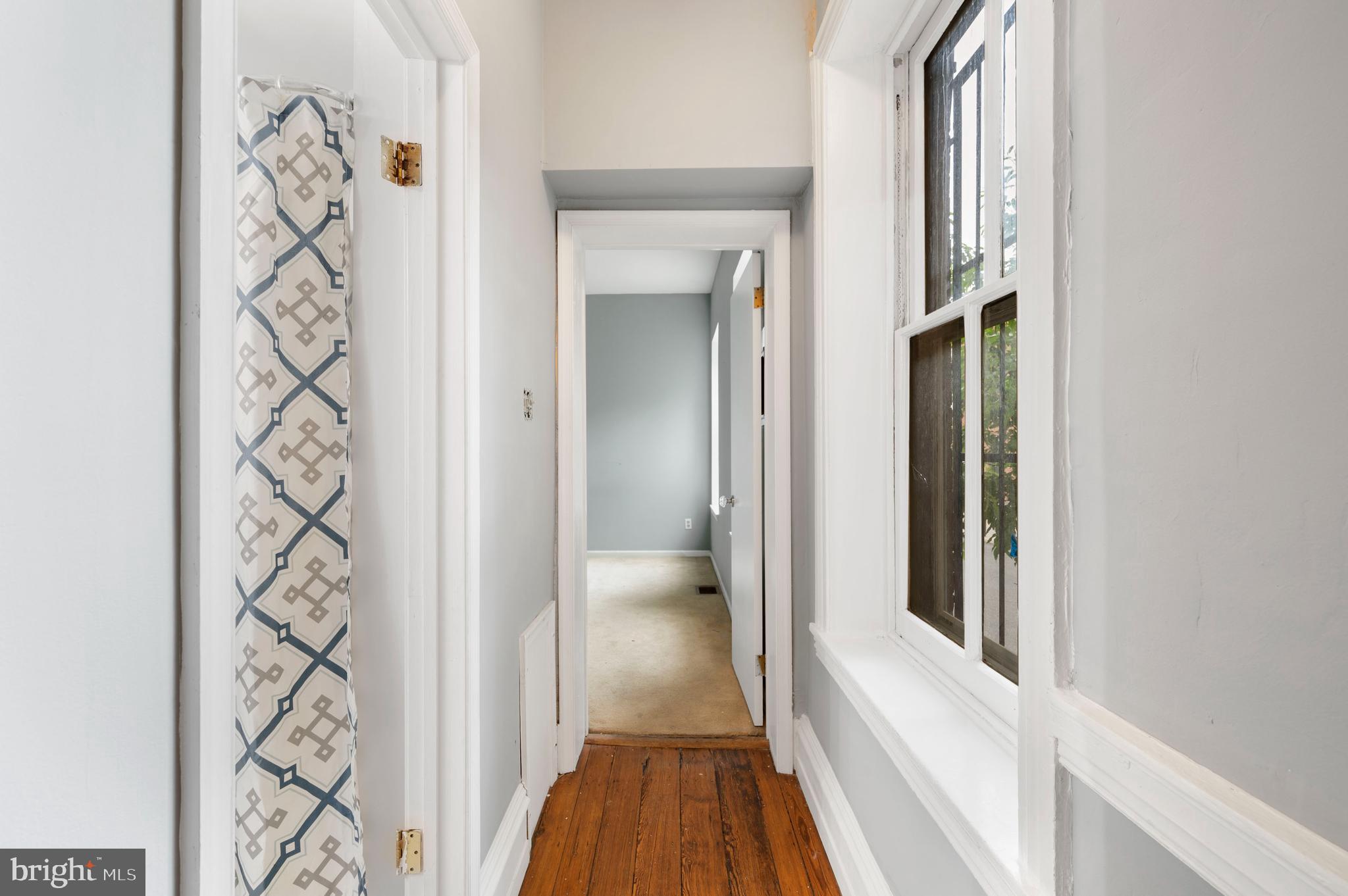 641 North 16th Street, Unit 1R Philadelphia, PA 19130 - Photo 11 of 14