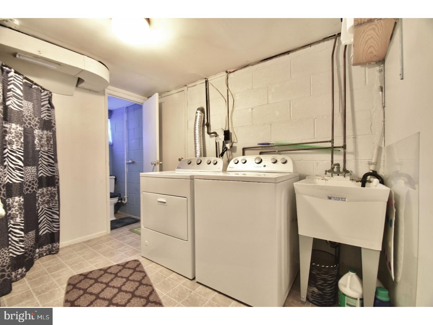 12401 Wyndom Road Philadelphia, PA 19154 - Photo 23 of 25 Gallery Image 23