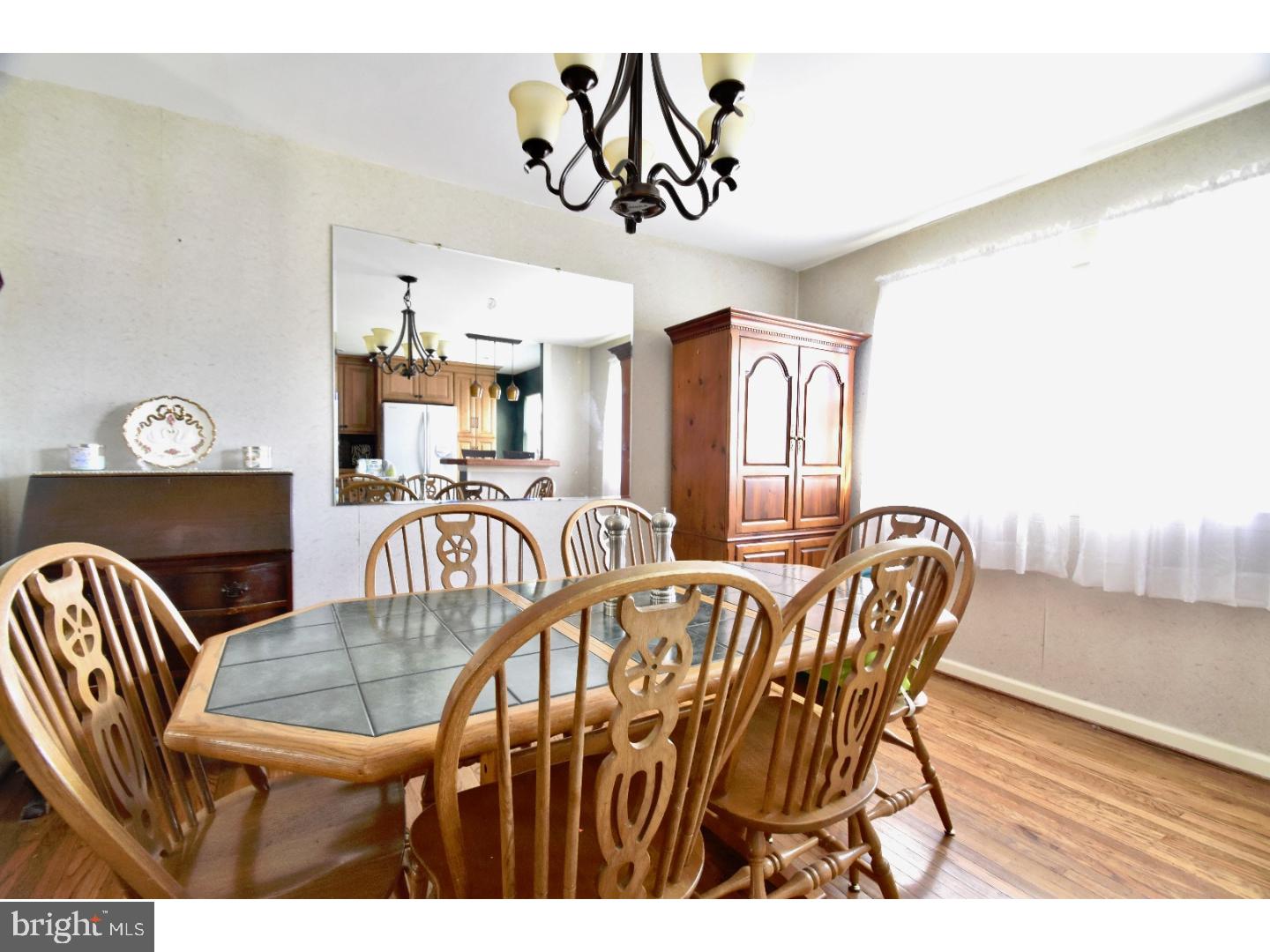12401 Wyndom Road Philadelphia, PA 19154 - Photo 7 of 25 Gallery Image 7