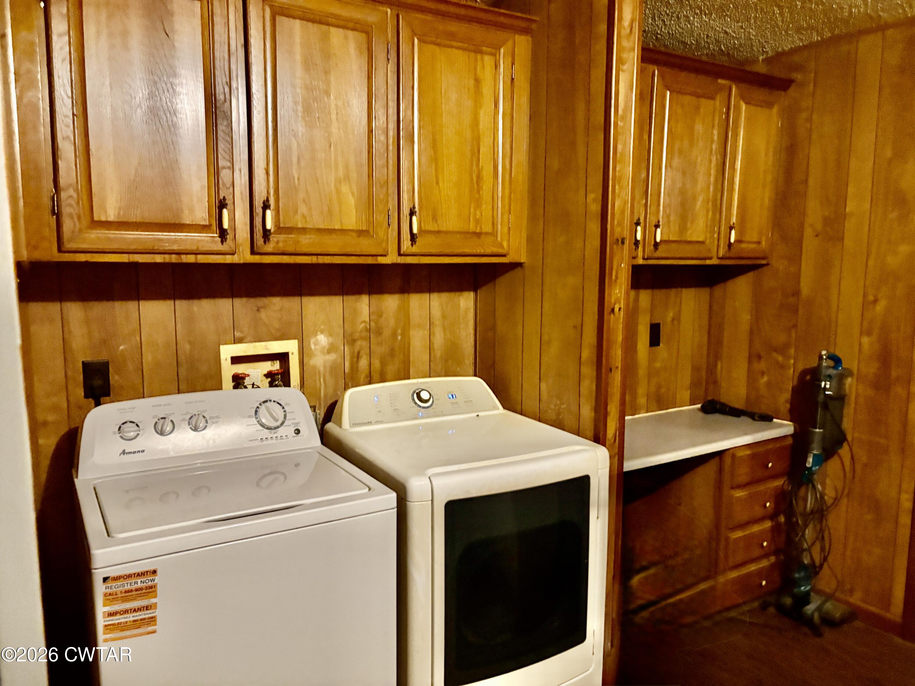3834 Union Mercer Road Brownsville, TN 38012 - Photo 14 of 15 a utility room with dryer and washer