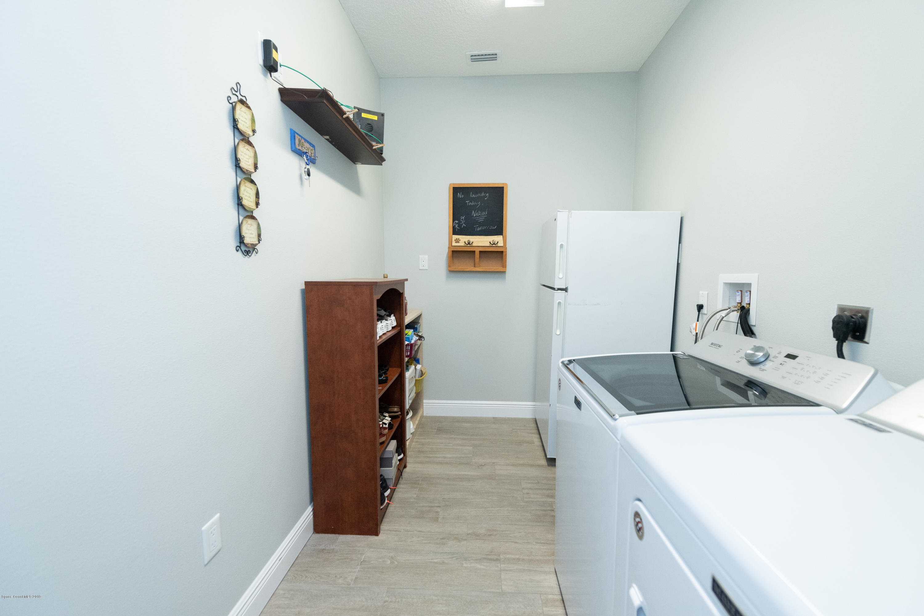 127 Deleon Road Cocoa Beach, FL 32931 - Photo 13 of 31 127DeLeon-25