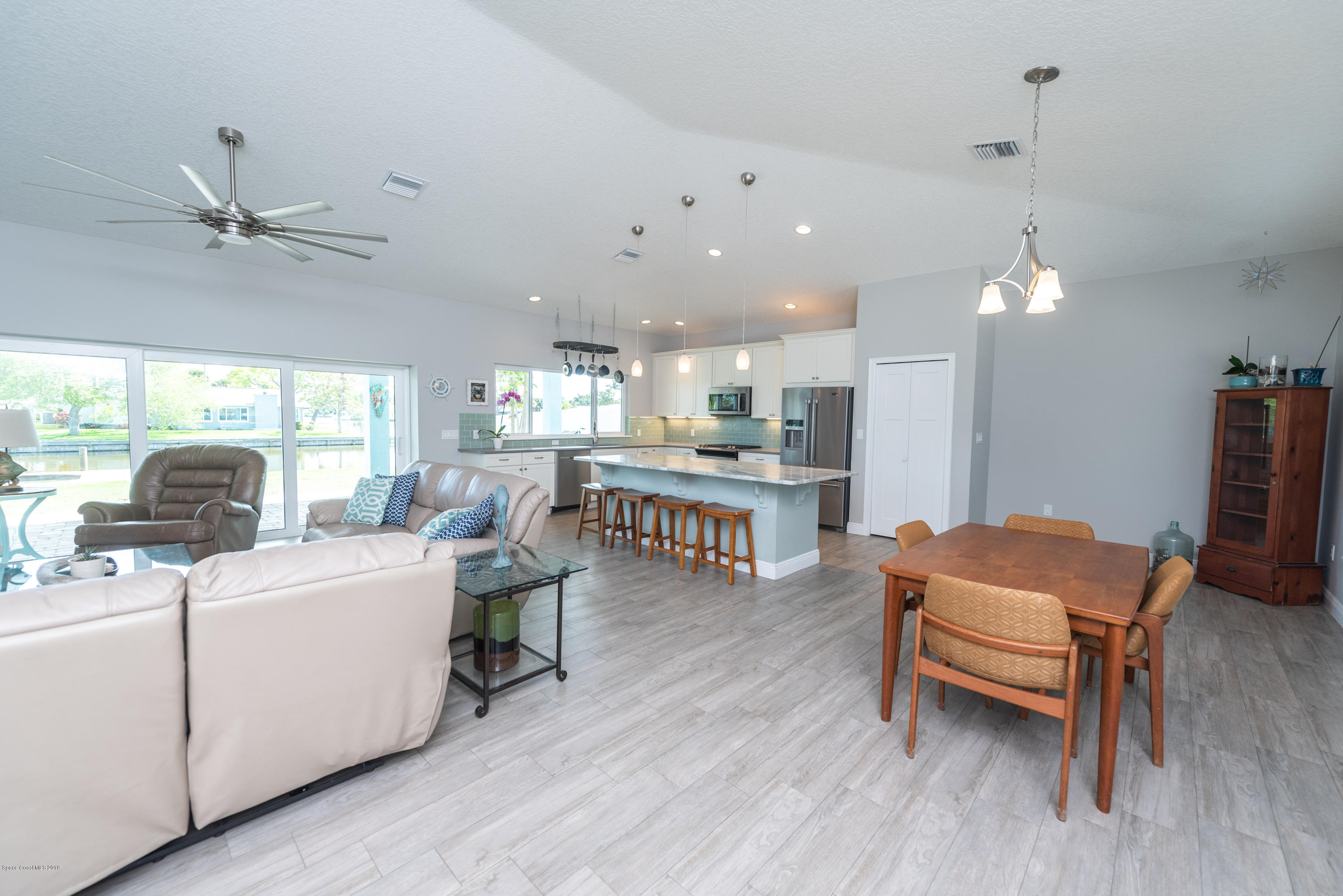 127 Deleon Road Cocoa Beach, FL 32931 - Photo 6 of 31 127DeLeon-76