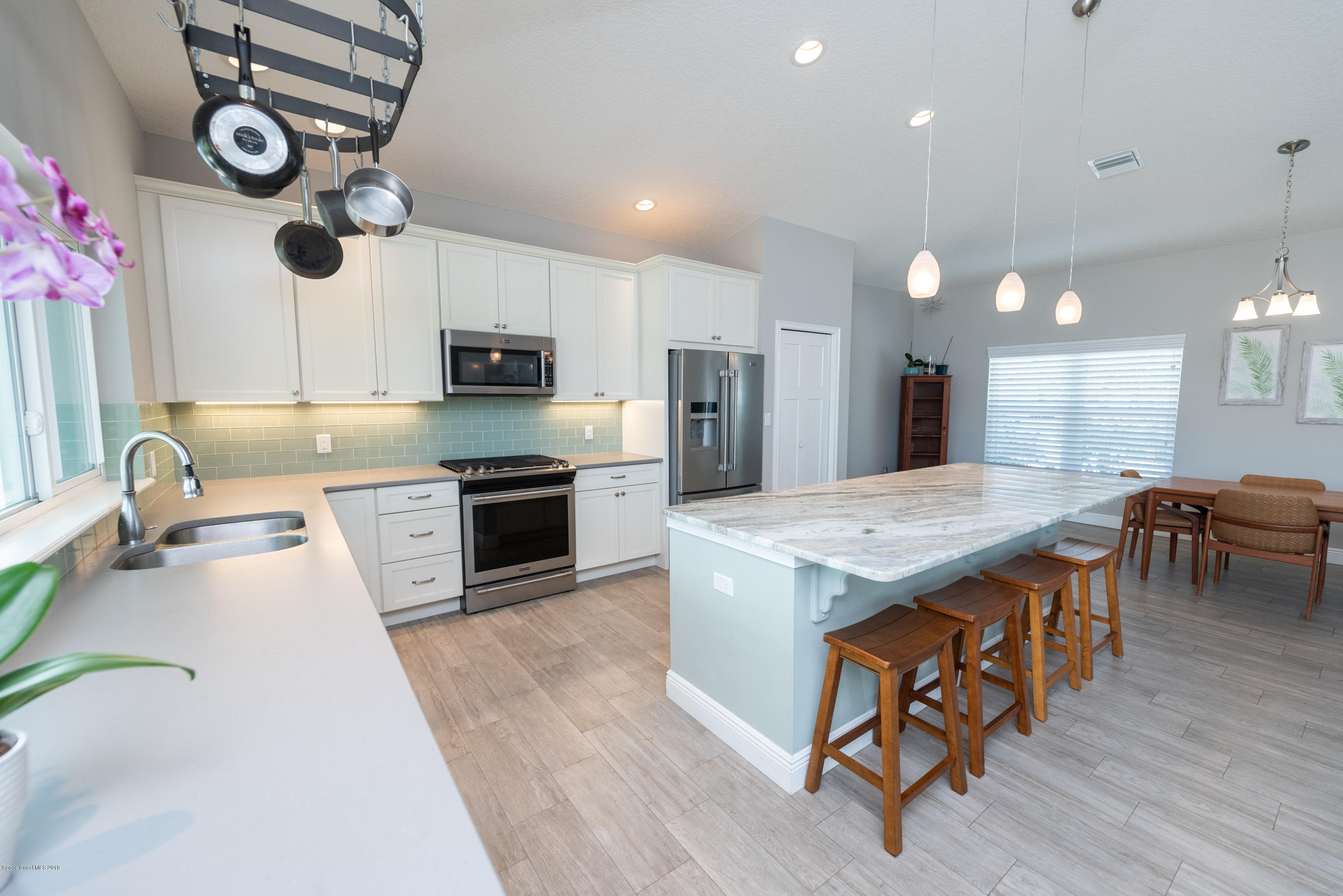 127 Deleon Road Cocoa Beach, FL 32931 - Photo 8 of 31 127DeLeon-57