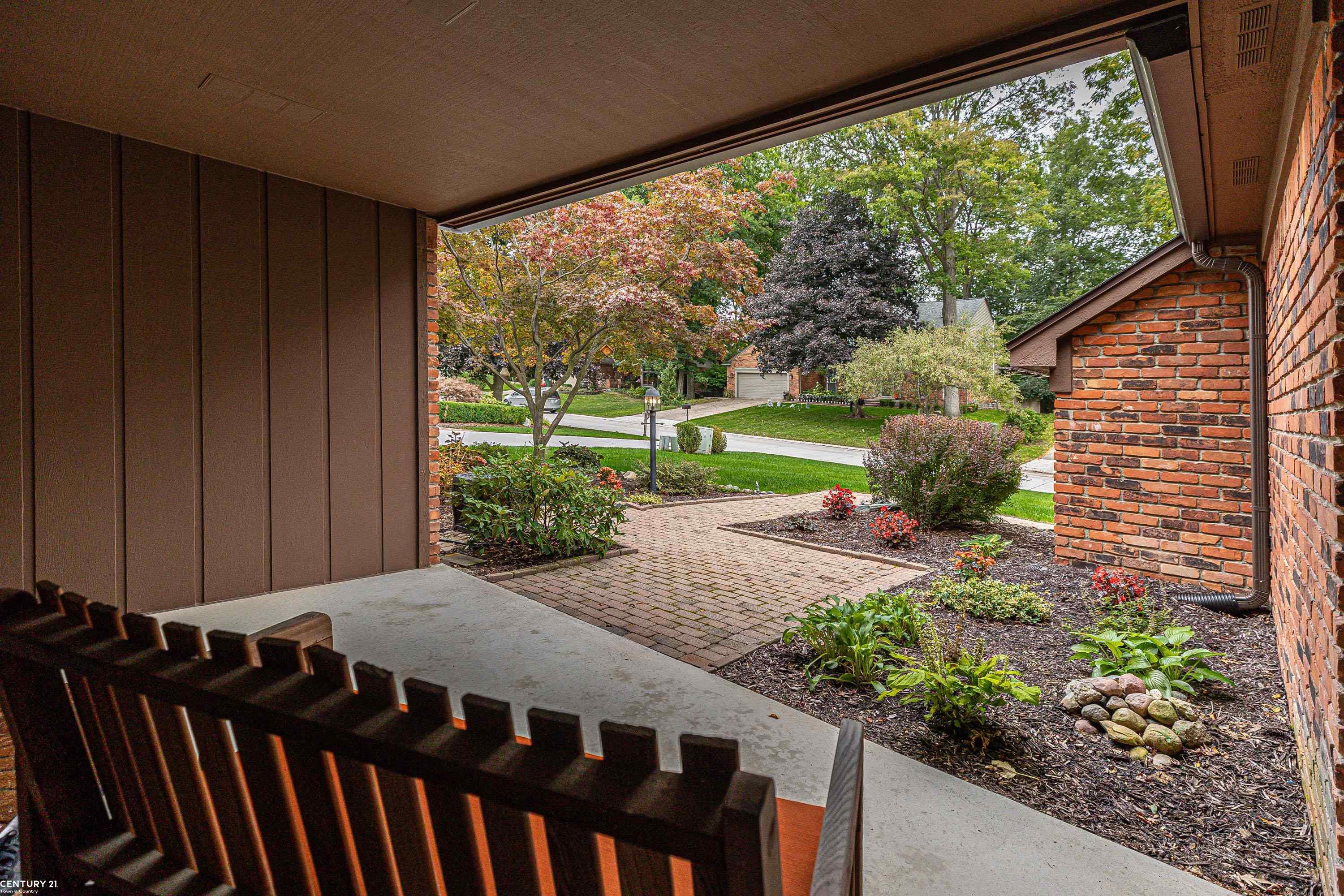 1275 Greenleaf Drive Rochester Hills, MI 48309 - Photo 16 of 36