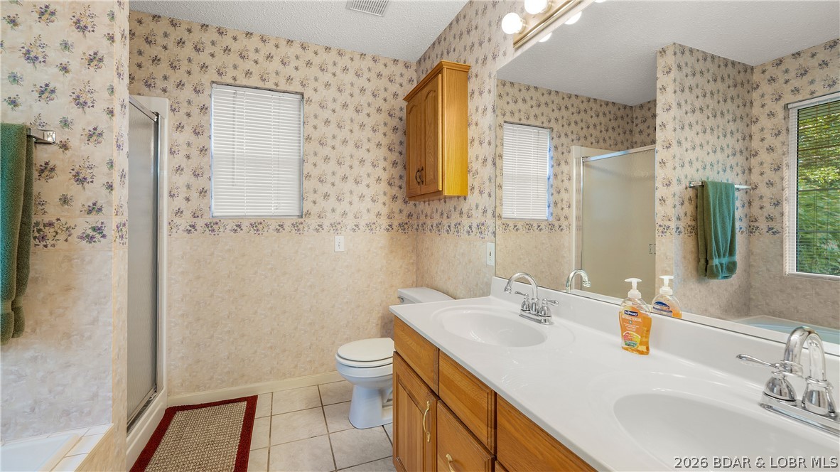 6422 Eagle Crossing Osage Beach, MO 65065 - Photo 16 of 38