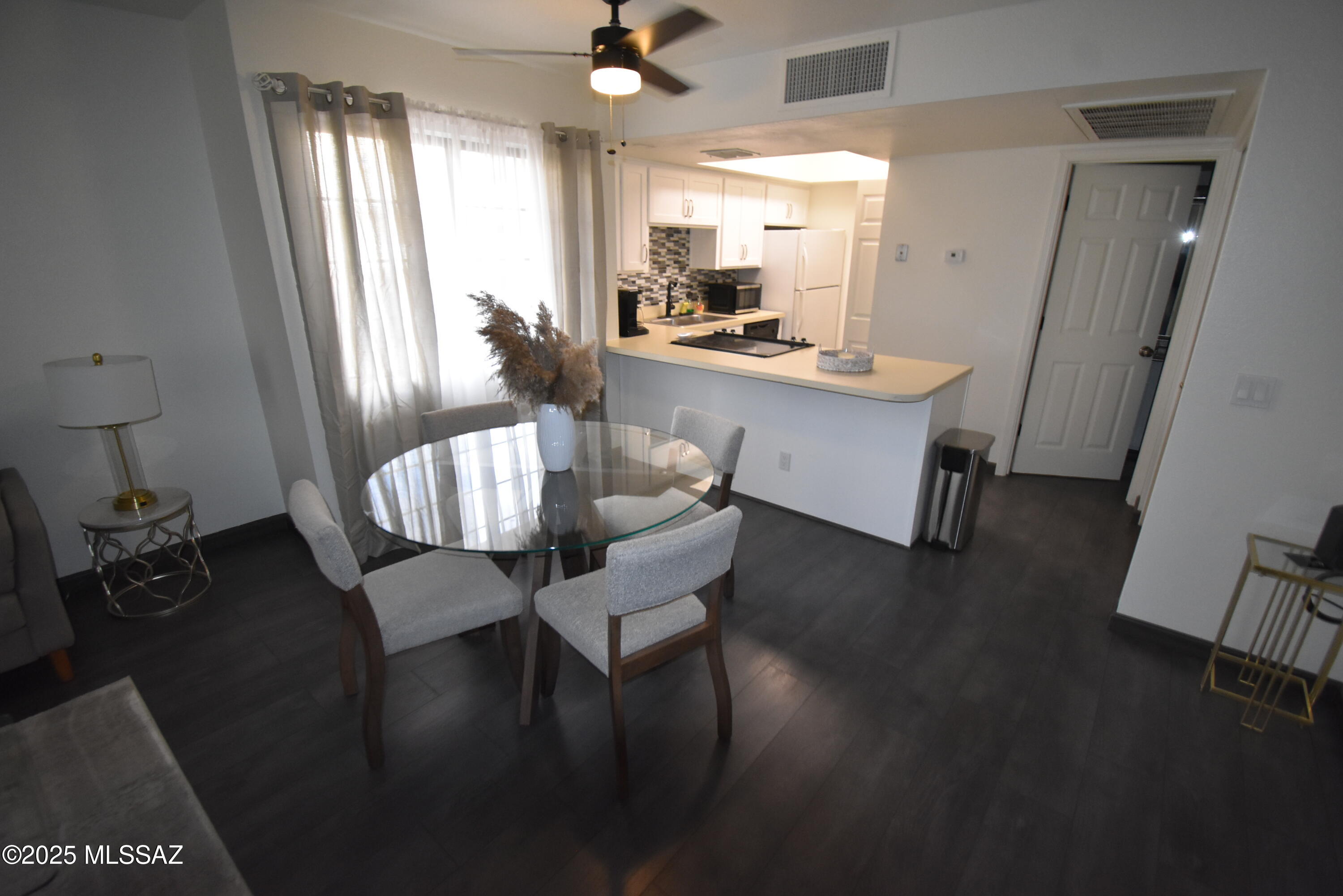 1200 East River Road, Unit J122 Tucson, AZ 85718 - Photo 7 of 14