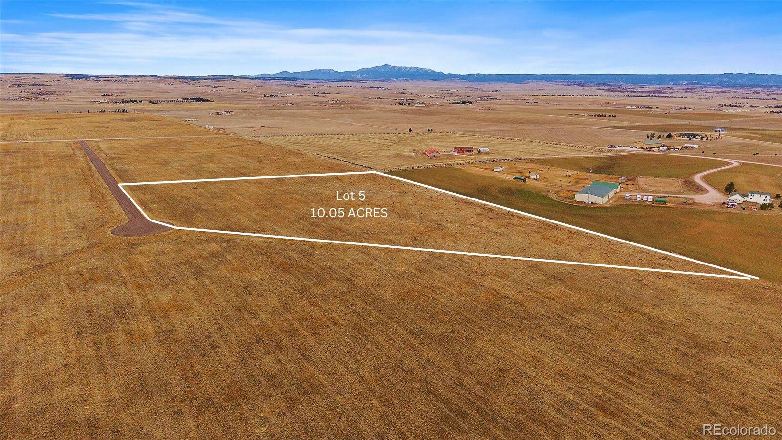 30293 Imperial Point Elizabeth, CO 80107 - Photo 2 of 10 a view of an ocean and beach