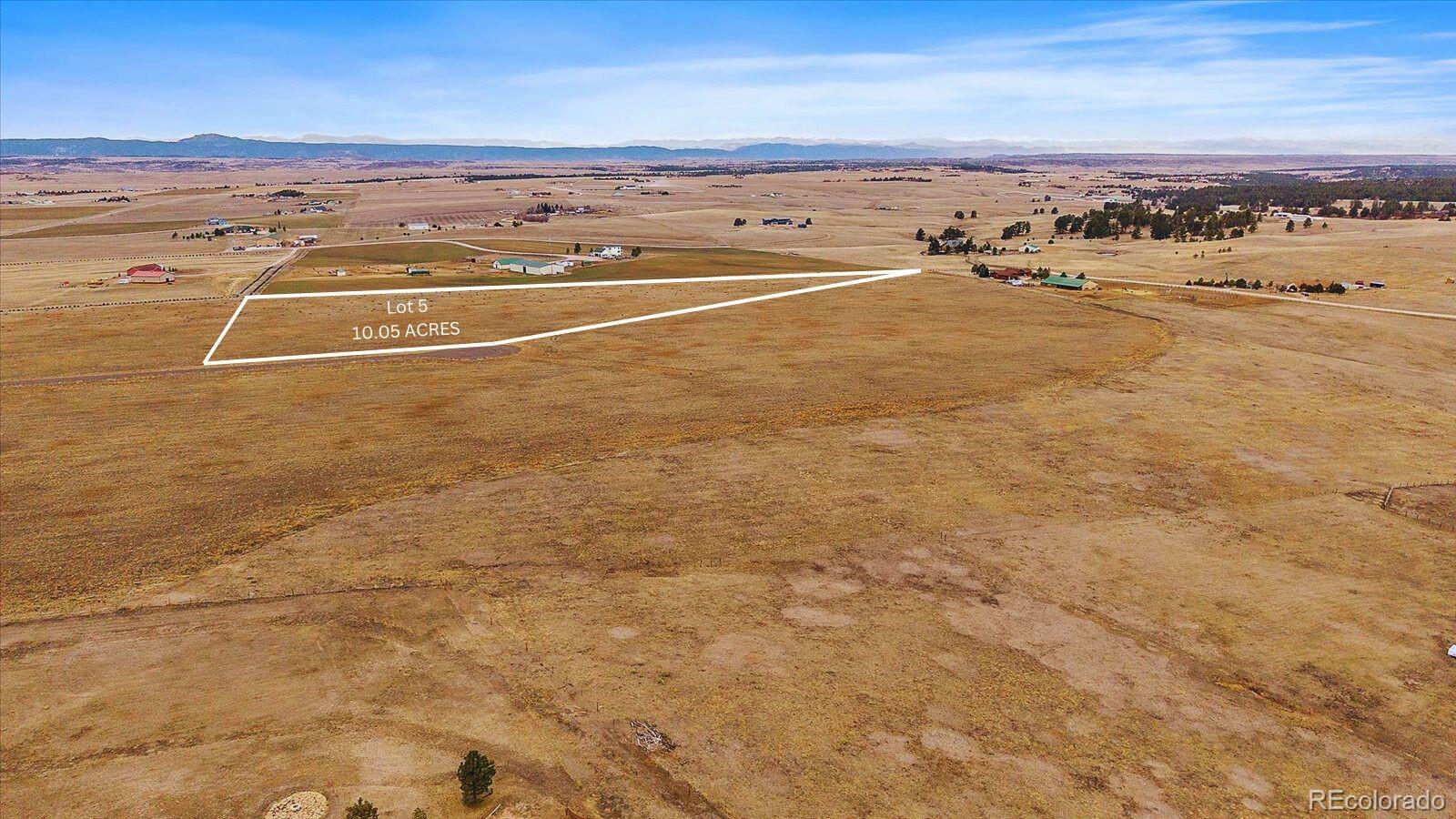 30293 Imperial Point Elizabeth, CO 80107 - Photo 4 of 10 a view of an ocean and beach