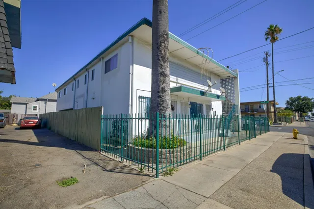 a view of a house with a outdoor space