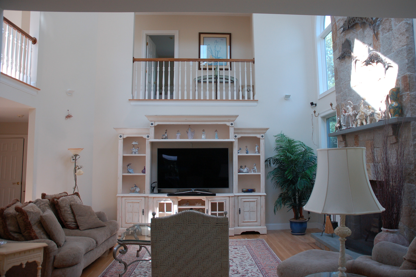 18 Dodgers Hole Road Edgartown, MA 02539 - Photo 17 of 72 Living Room