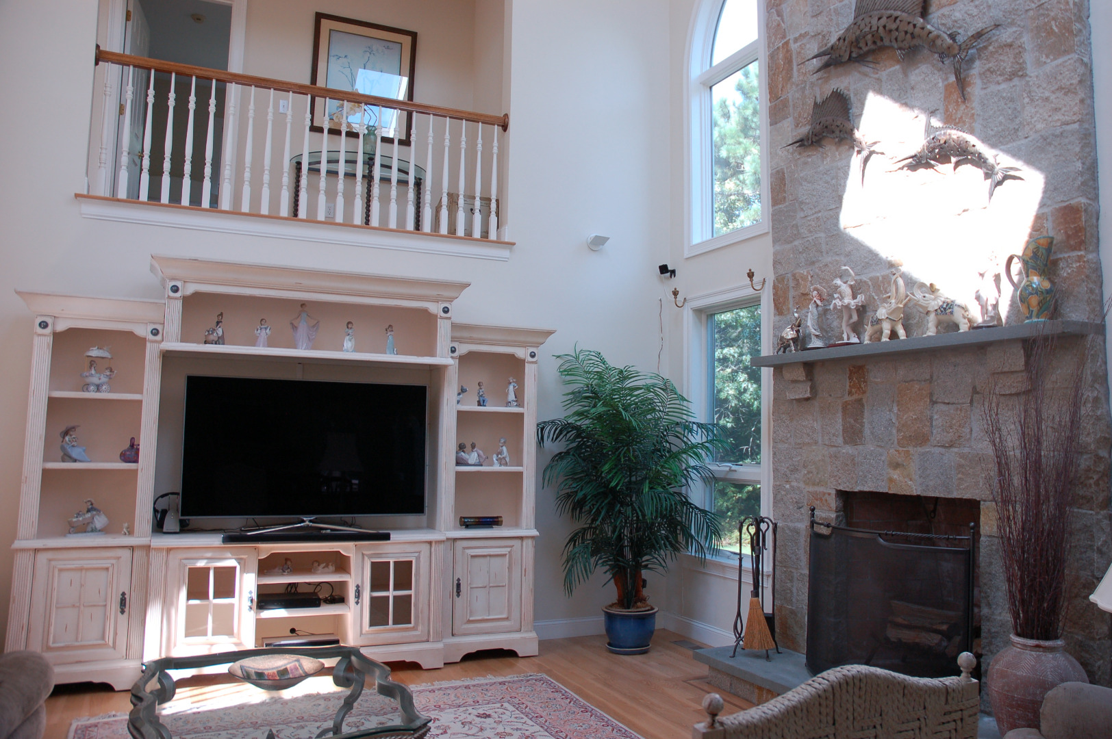 18 Dodgers Hole Road Edgartown, MA 02539 - Photo 18 of 72 Living Room