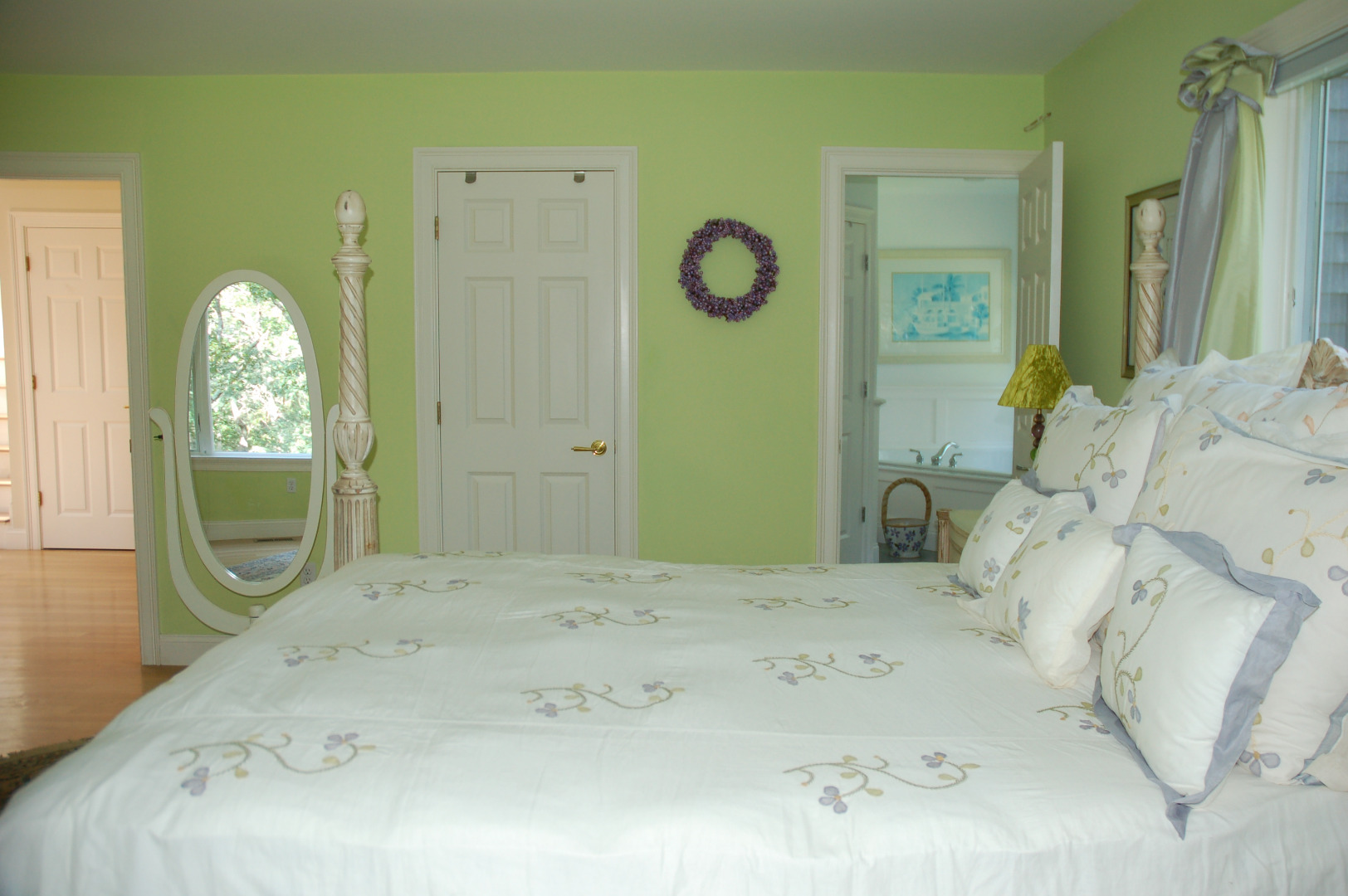 18 Dodgers Hole Road Edgartown, MA 02539 - Photo 41 of 72 Master Bedroom