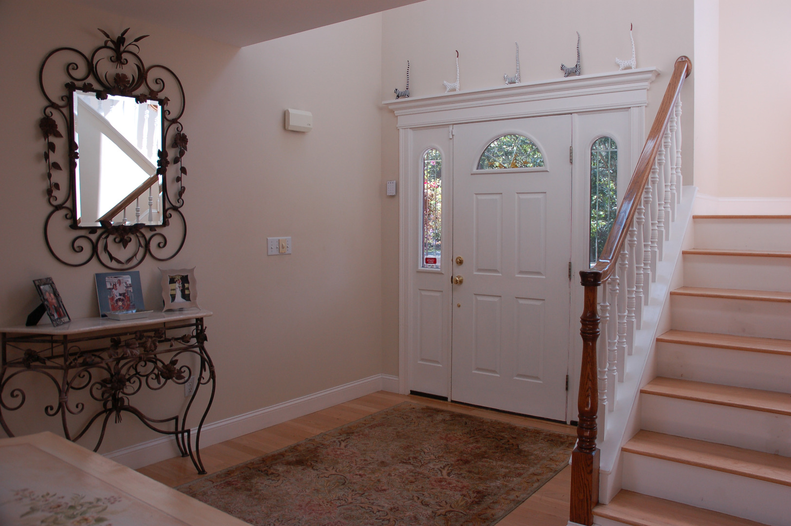 18 Dodgers Hole Road Edgartown, MA 02539 - Photo 9 of 72 Foyer