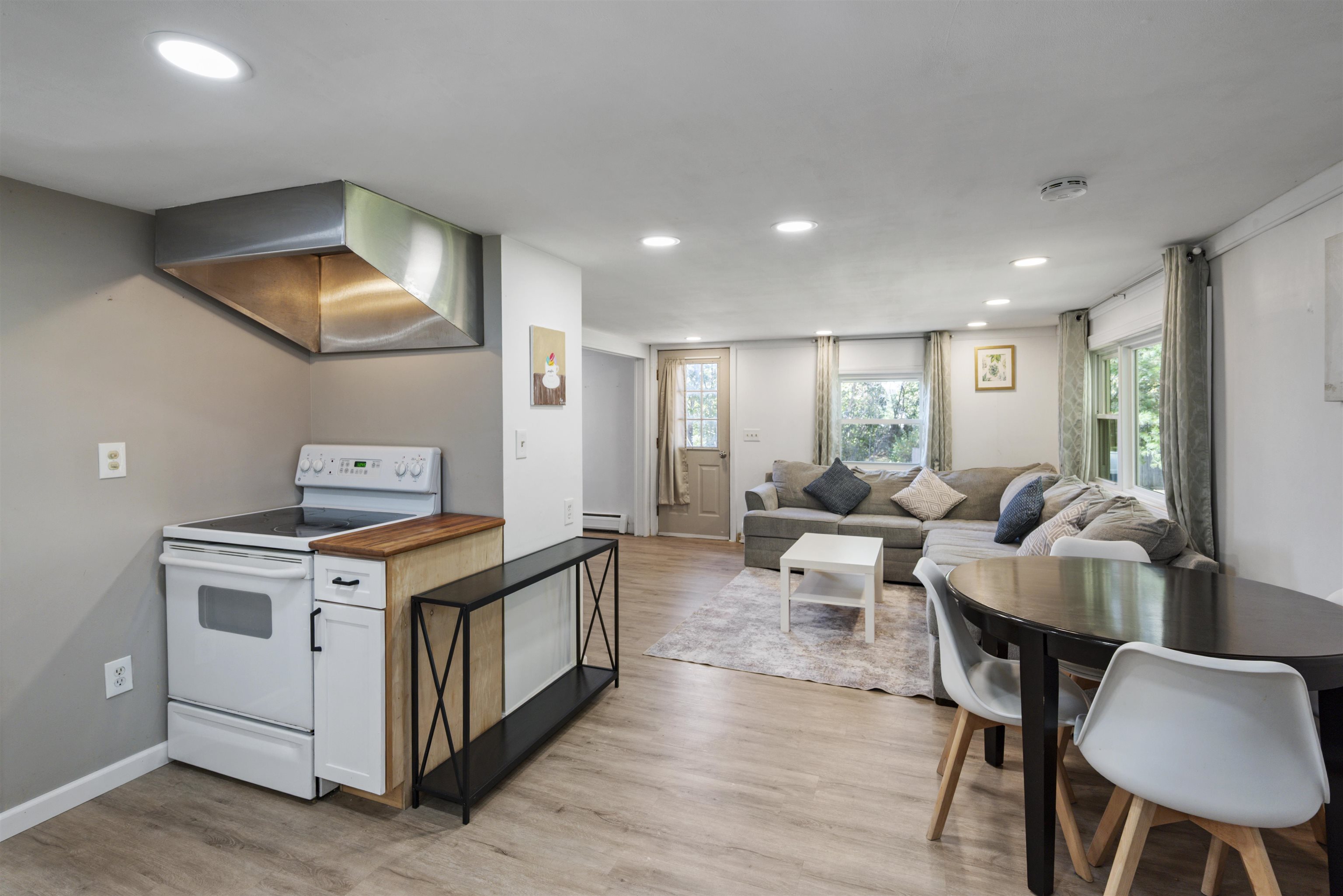 188 Stratton Road Rutland, VT 05701 - Photo 6 of 23