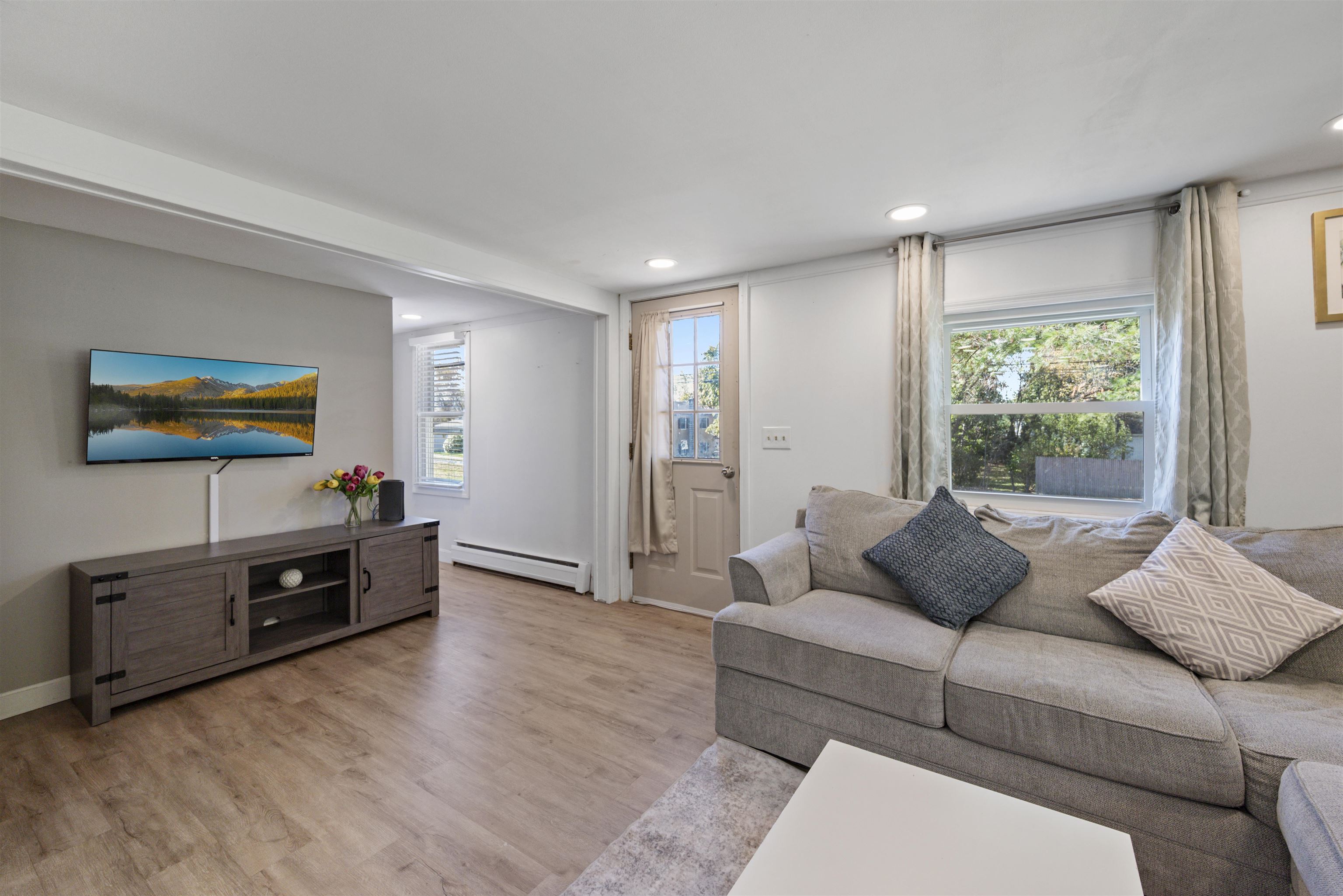 188 Stratton Road Rutland, VT 05701 - Photo 10 of 23