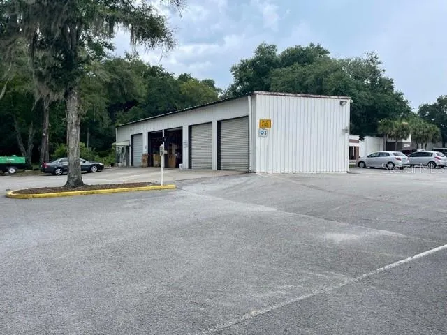 a view of the side of the house