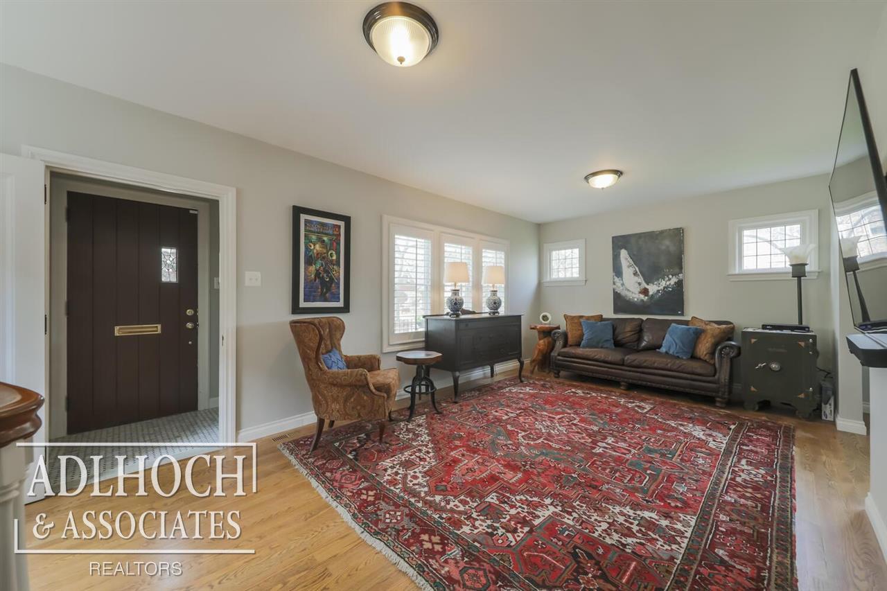 460 Fisher Road Grosse Pointe Farms, MI 48230 - Photo 9 of 22