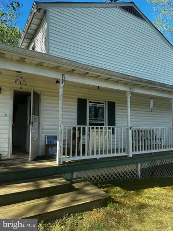 $1,200,000 | 223 King Alfred Way, Fredericksburg, VA 22406