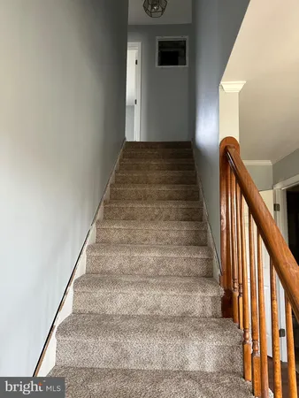 $1,200,000 | 223 King Alfred Way, Fredericksburg, VA 22406