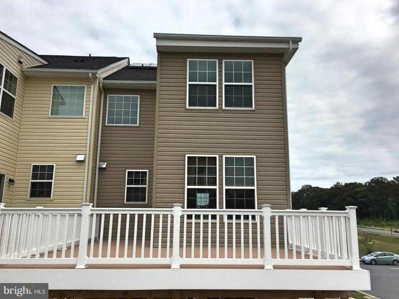 23018 Meadow Mist Road Clarksburg, MD 20871 - Photo 19 of 20 Exterior (Rear)