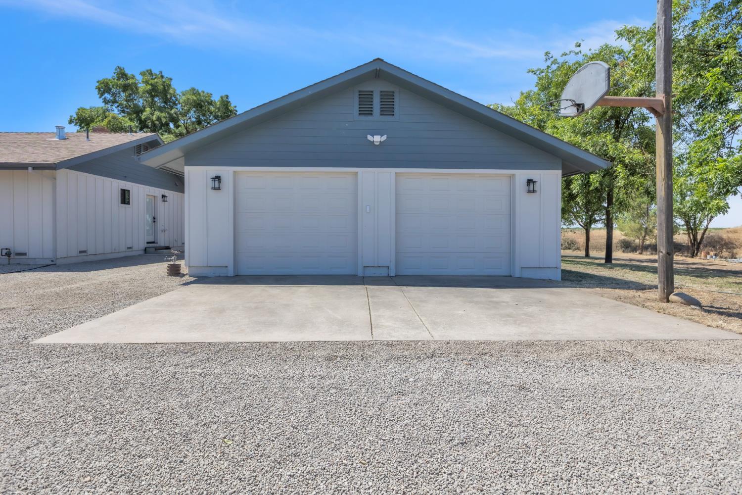 3559 Howsley Road Pleasant Grove, CA 95668 - Photo 3 of 61