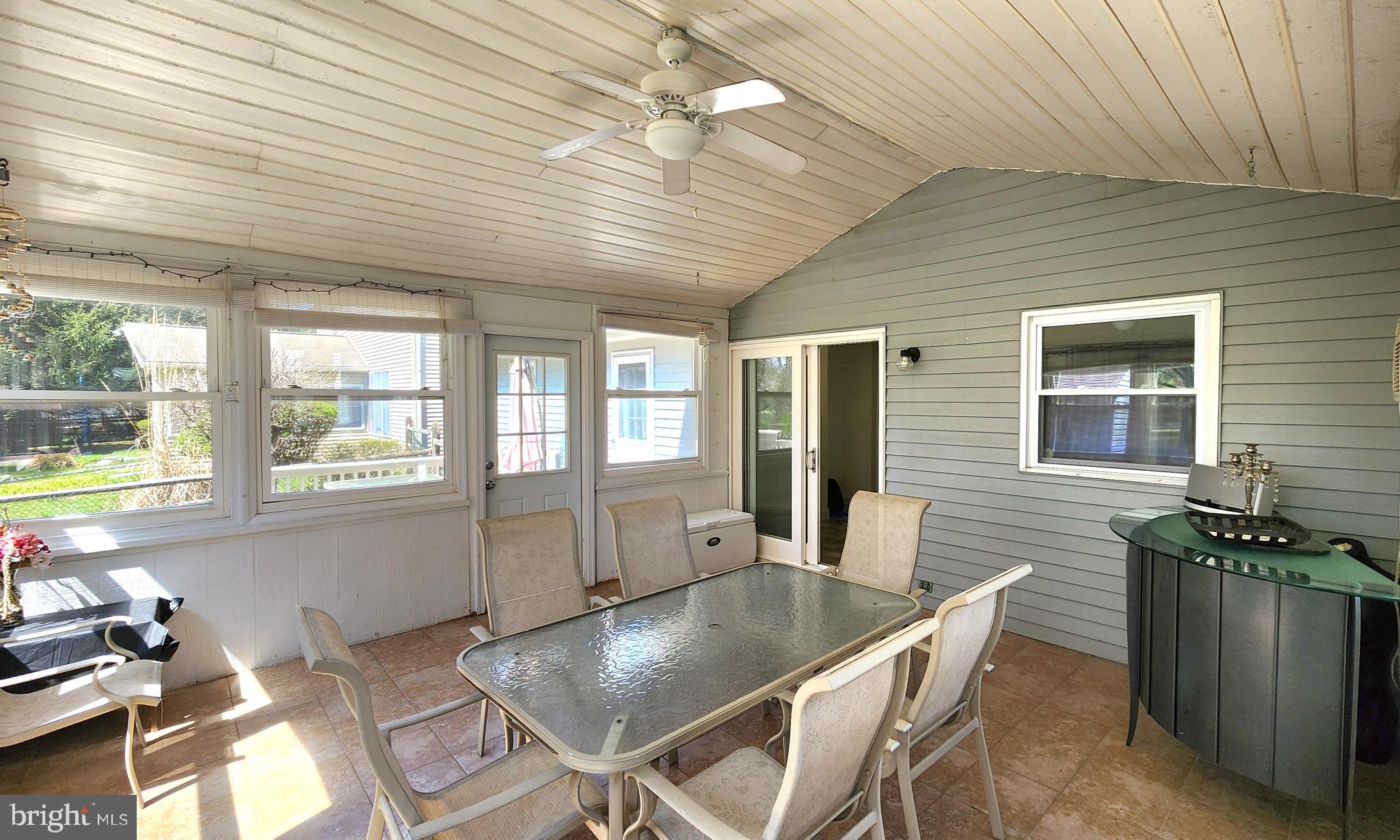 46 Currant Drive Newark, DE 19702 - Photo 21 of 47 a dining room with furniture and window