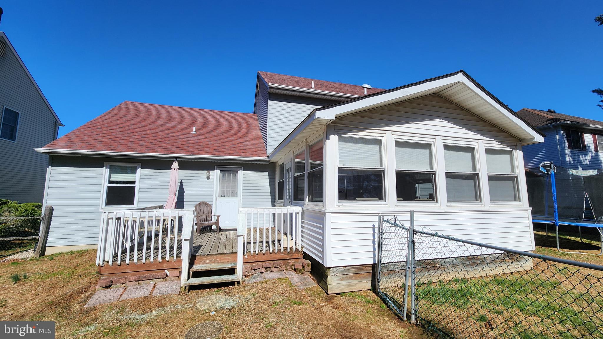 46 Currant Drive Newark, DE 19702 - Photo 6 of 47 a front view of a house with a porch