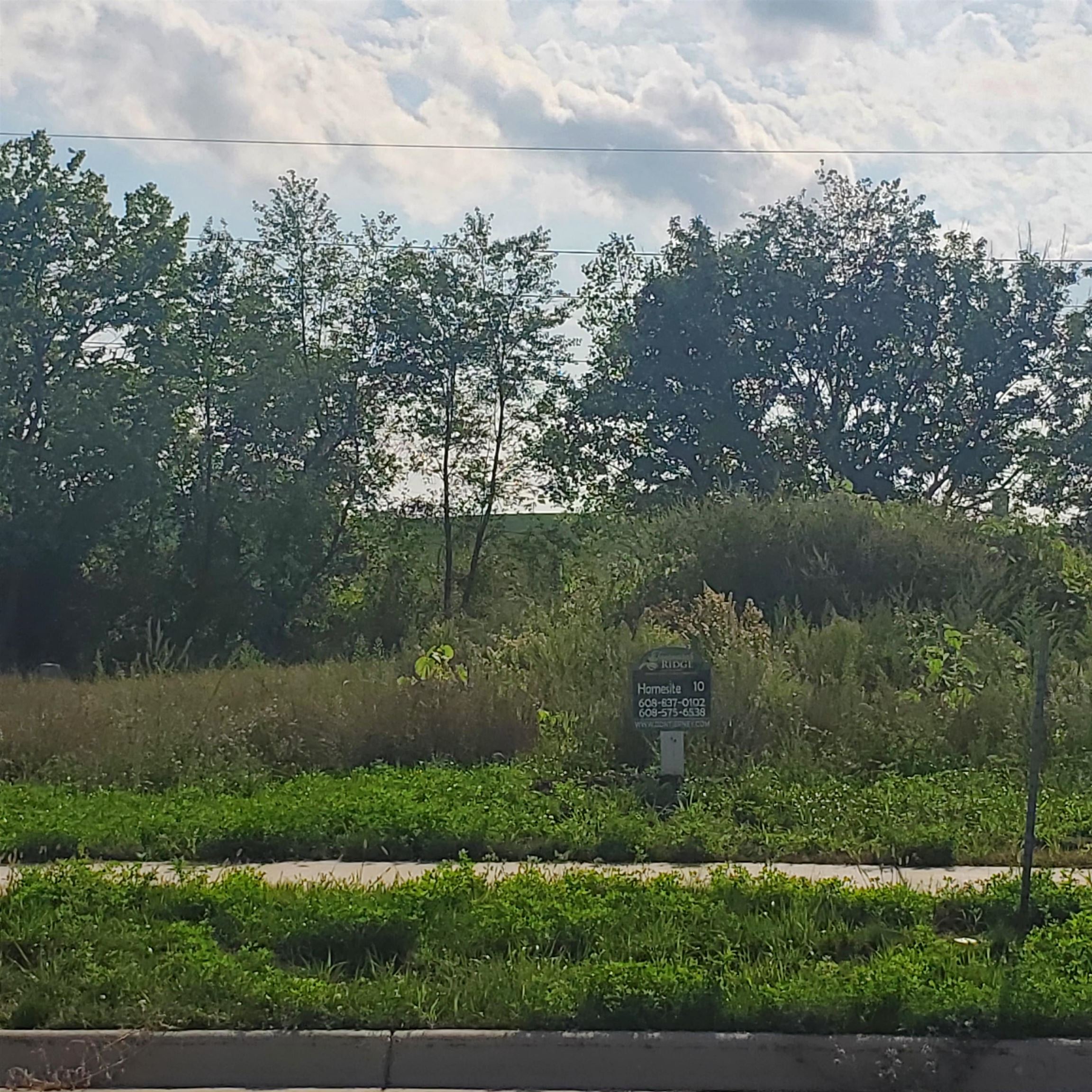 840 Valley Dane Wi 53529 Dane, WI 53529 - Photo 2 of 31