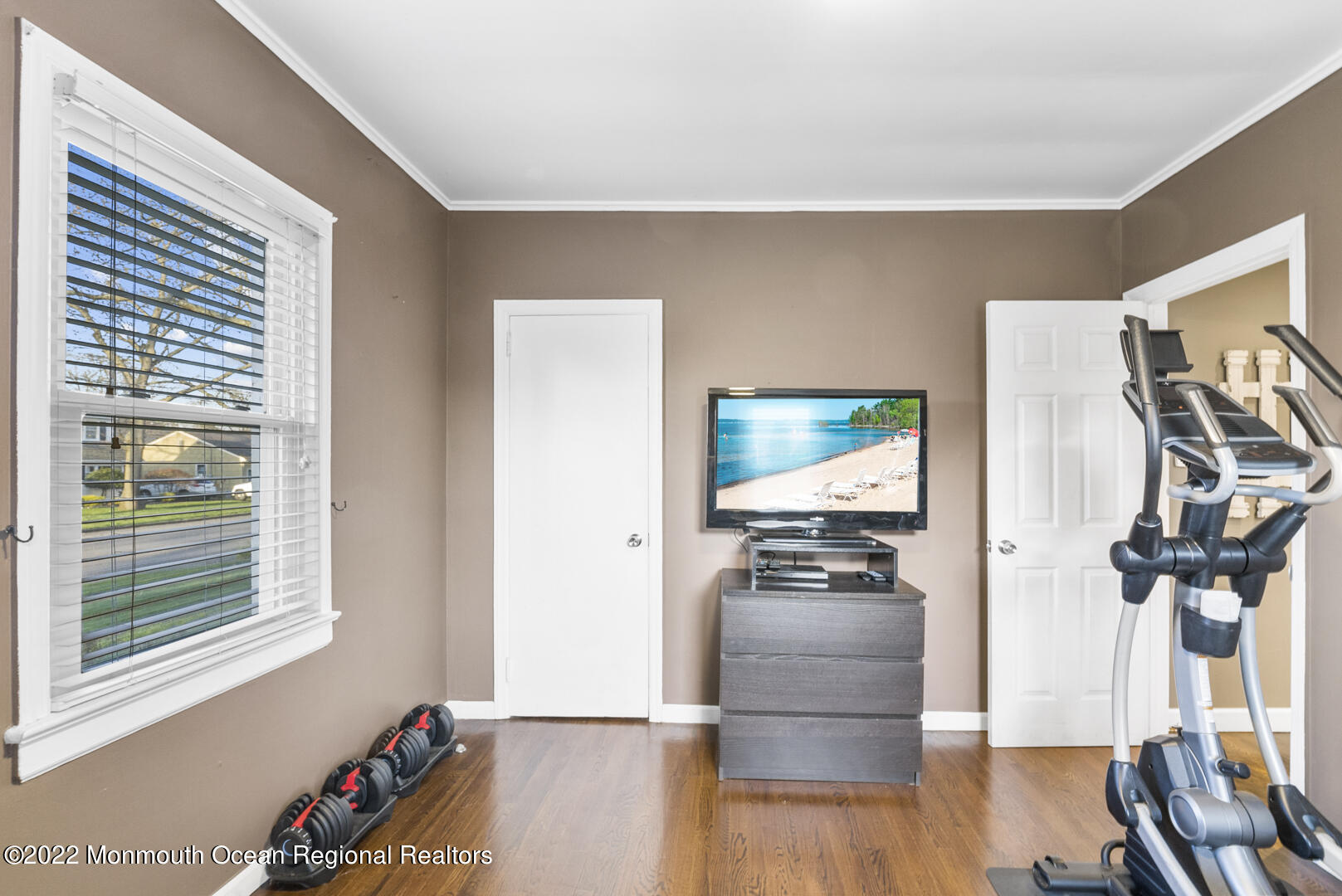 2112 Foster Road Point Pleasant, NJ 08742 - Photo 28 of 57 a room with furniture and a flat screen tv