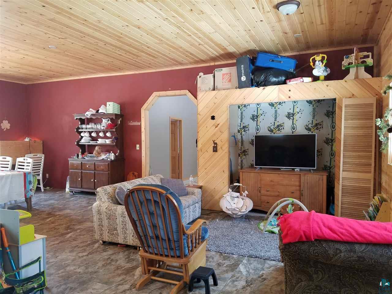 33005 Peacy Road Washburn, WI 54891 - Photo 9 of 24 Living Room