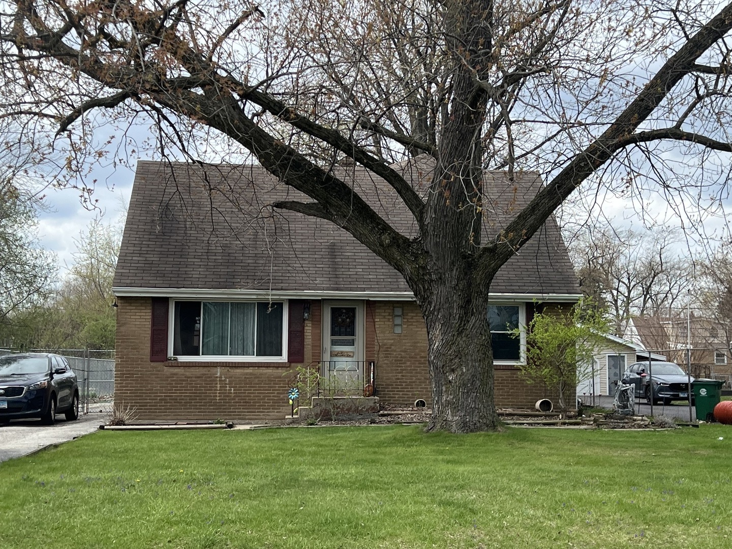 6812 Maple Court Bridgeview, IL 60455 - Photo 1 of 24