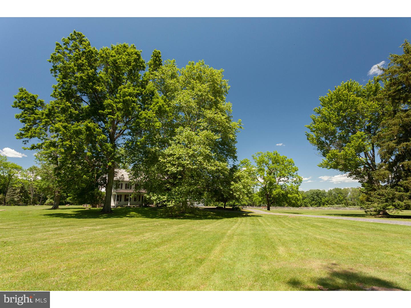 1467 Chestnut Ridge Road Upper Black Eddy, PA 18972 - Photo 2 of 25