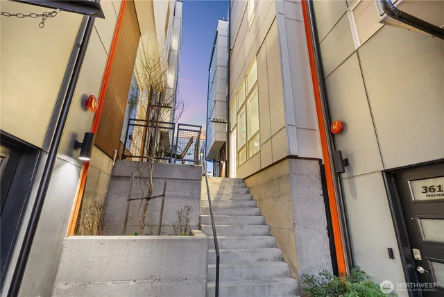 $799,500 | 3611 2nd Avenue Northwest, Seattle, WA 98107