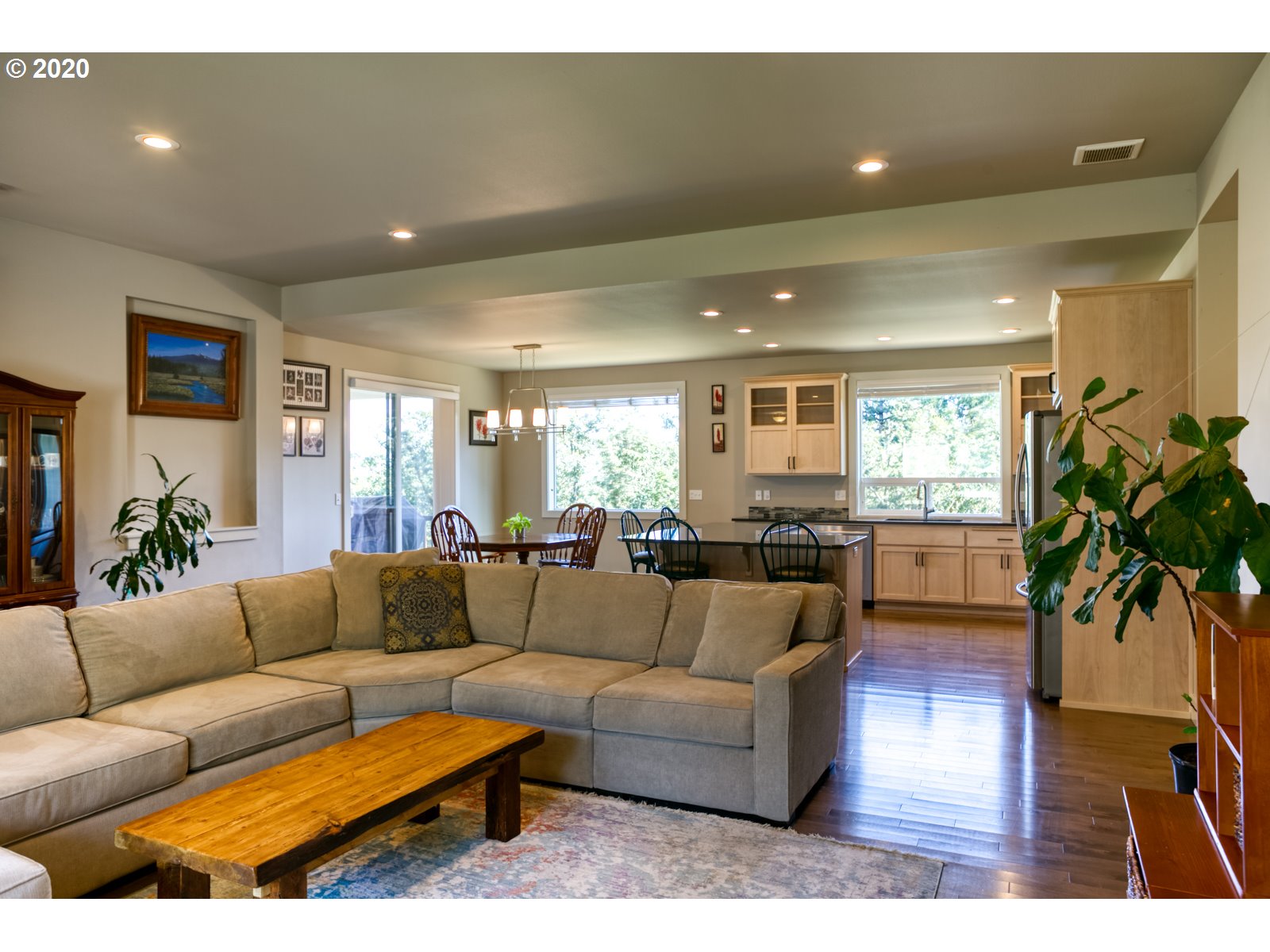 3651 Vitus Lane Springfield, OR 97477 - Photo 4 of 32