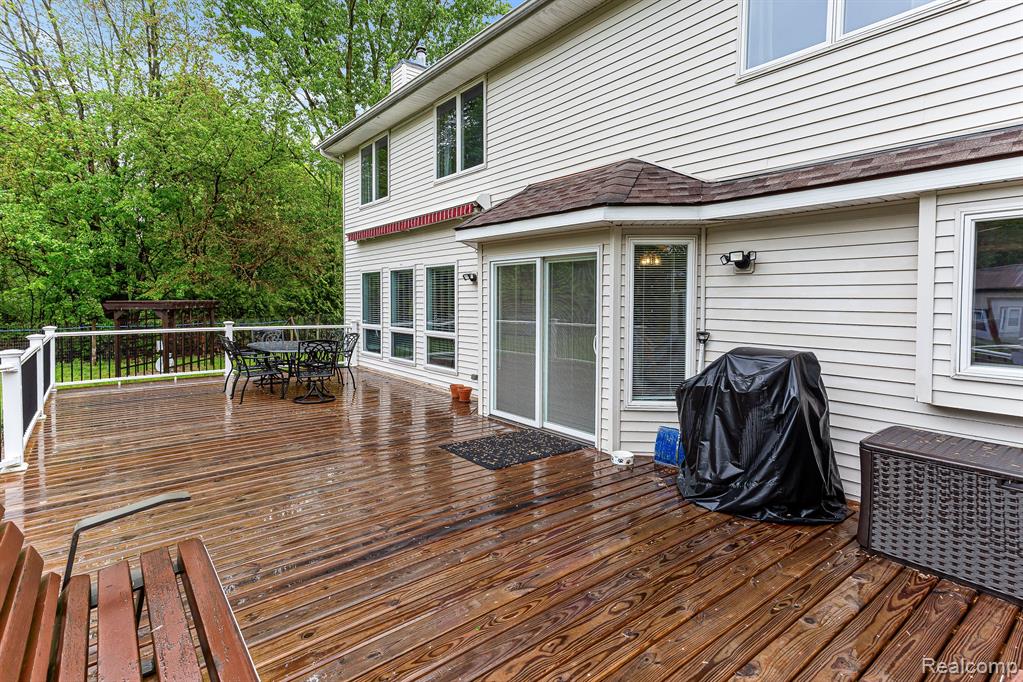 27777 Grix Road New Boston, MI 48164 - Photo 12 of 53 Gallery Image 12