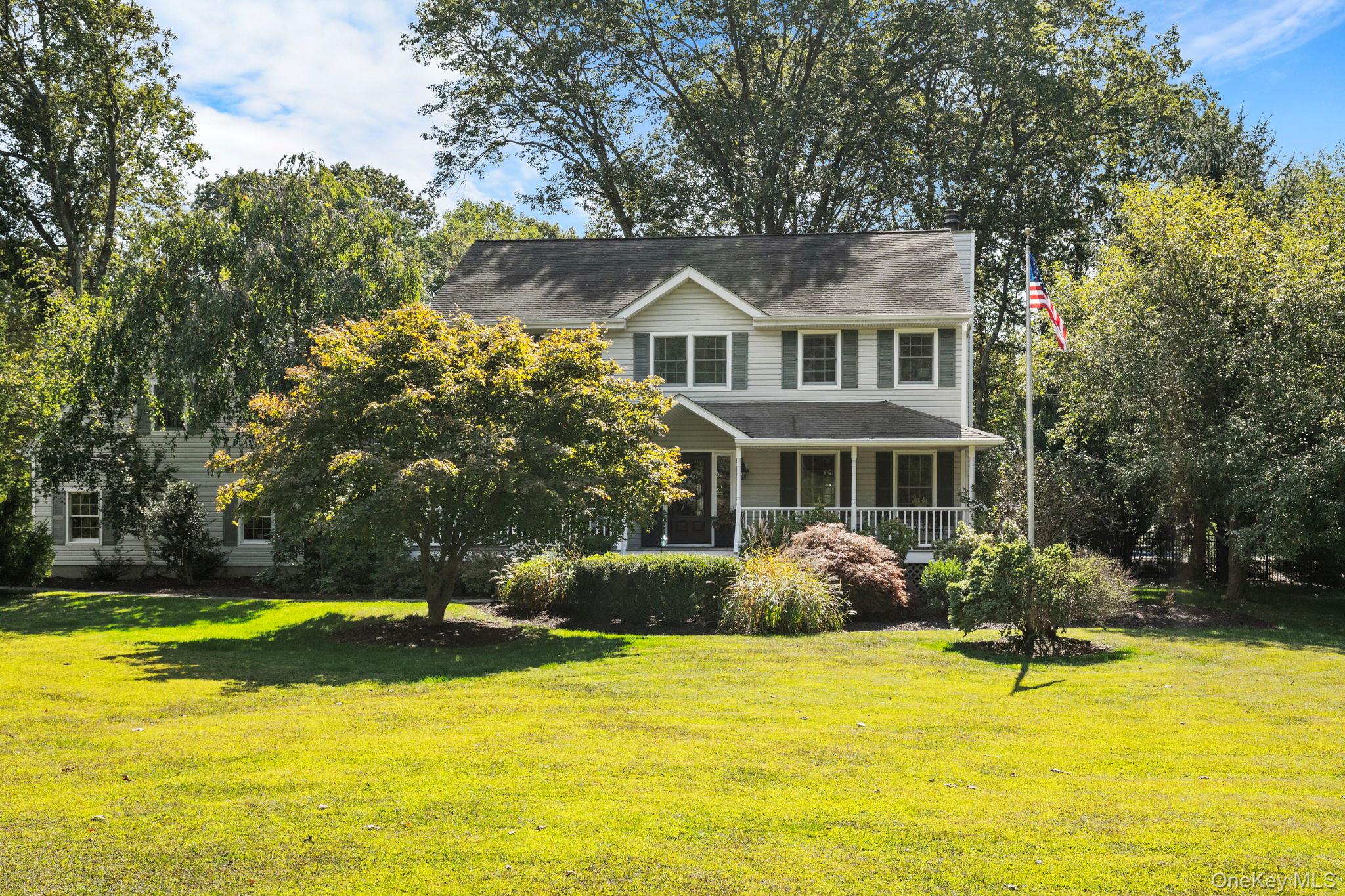 6 Ridge Circle Mahopac, NY 10541 - Photo 45 of 49 a front view of a house with swimming pool