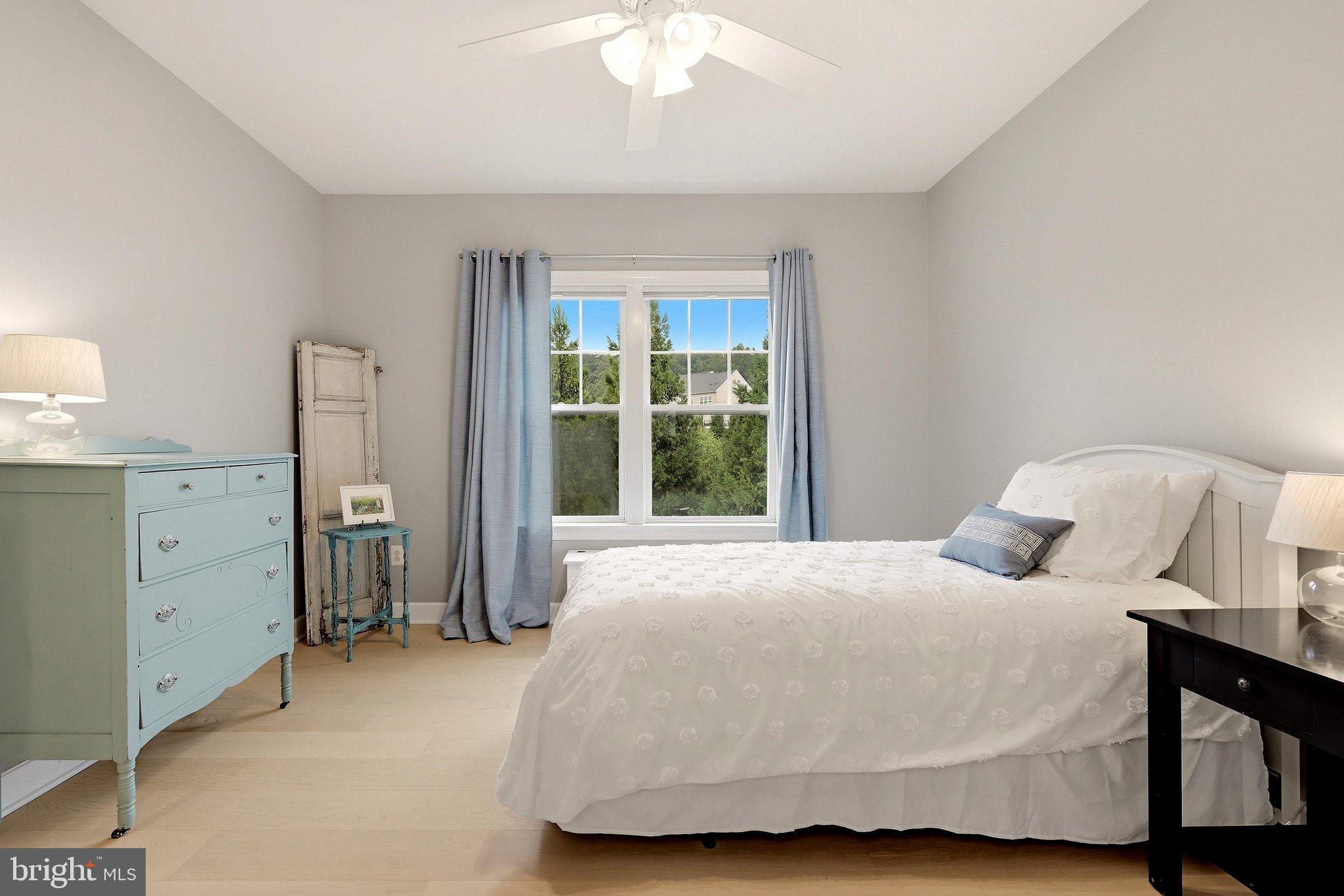15547 Montresor Road Leesburg, VA 20176 - Photo 36 of 92 Bedroom with Jack-and-Jill bath access