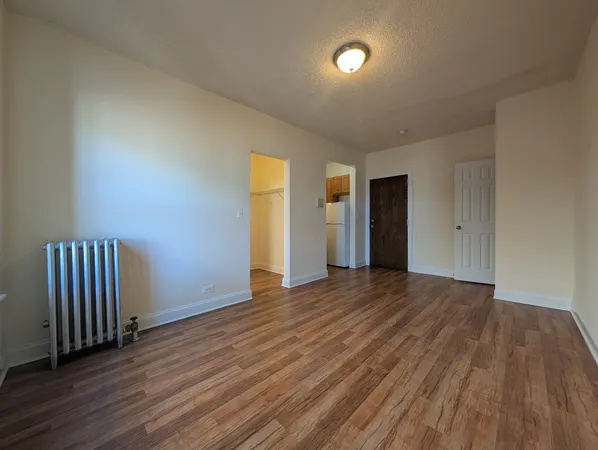 $1,275 | 1742 North Humboldt Boulevard, Unit 410, Chicago, IL 60647