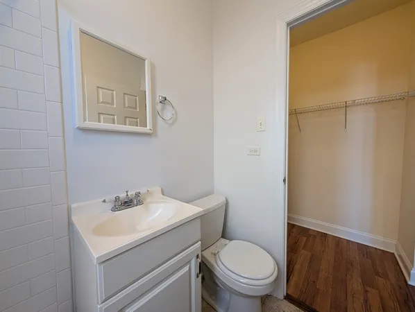 $1,275 | 1742 North Humboldt Boulevard, Unit 410, Chicago, IL 60647